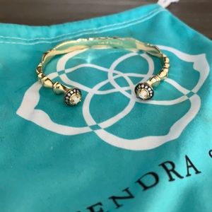 Kendra Scott Ryker Bracelet in Gold and White Opal